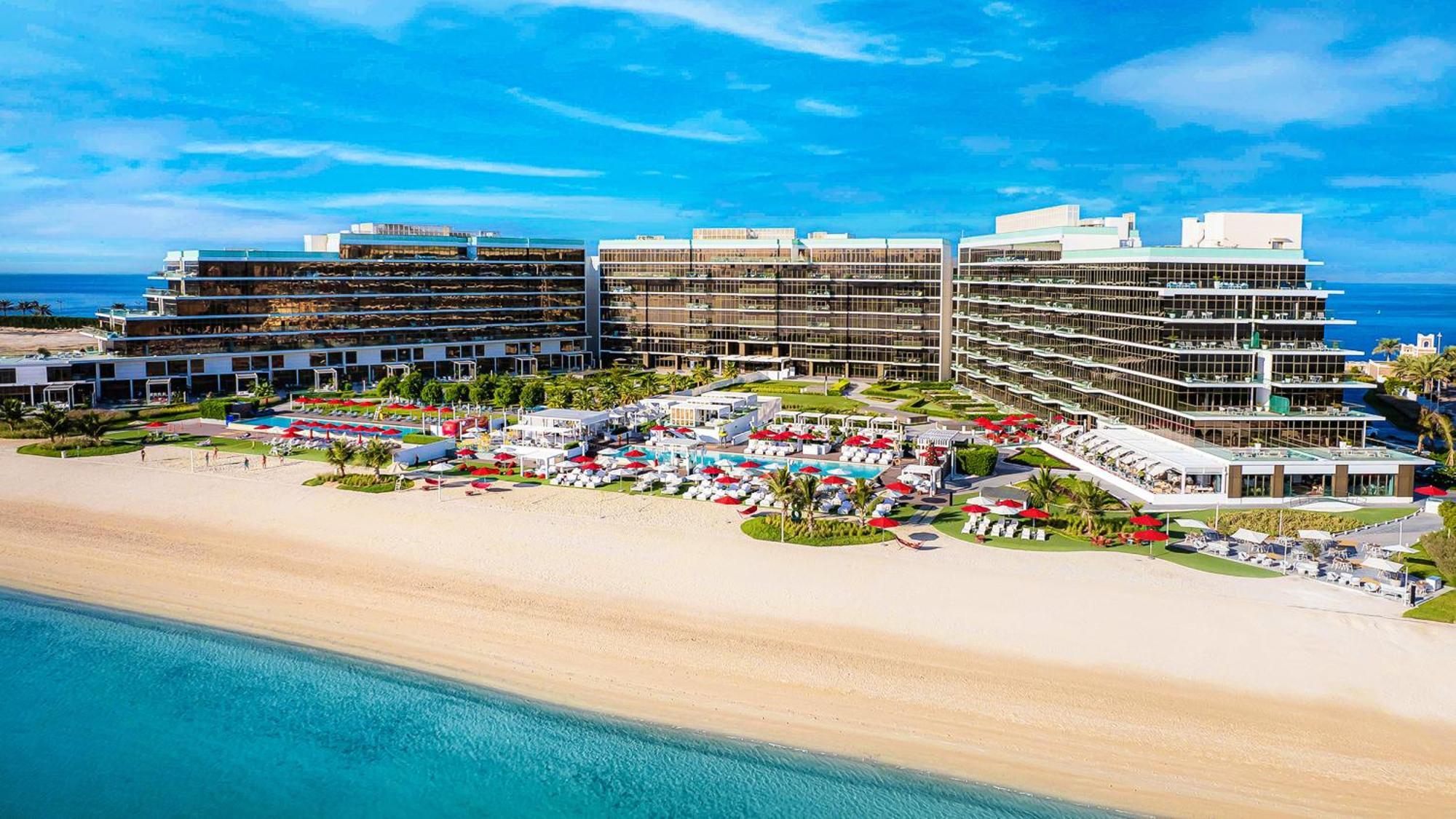 Th8 Palm Dubai Beach Resort, Vignette Collection By Ihg المظهر الخارجي الصورة Hilton San Diego Bayfront