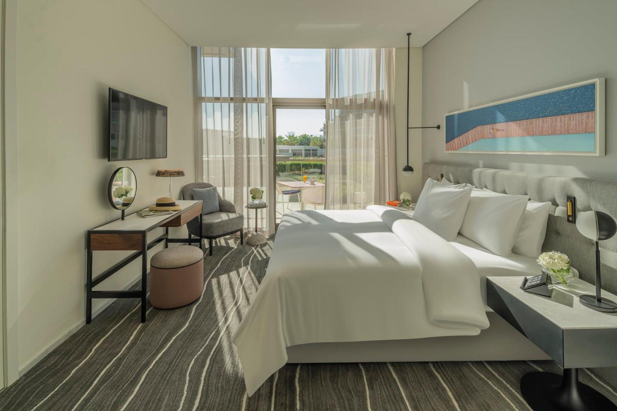 Th8 Palm Dubai Beach Resort, Vignette Collection By Ihg المظهر الخارجي الصورة